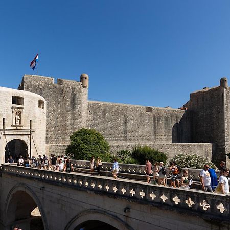 Seistanca Lux -Old City Entrance Dubrovnik Luaran gambar