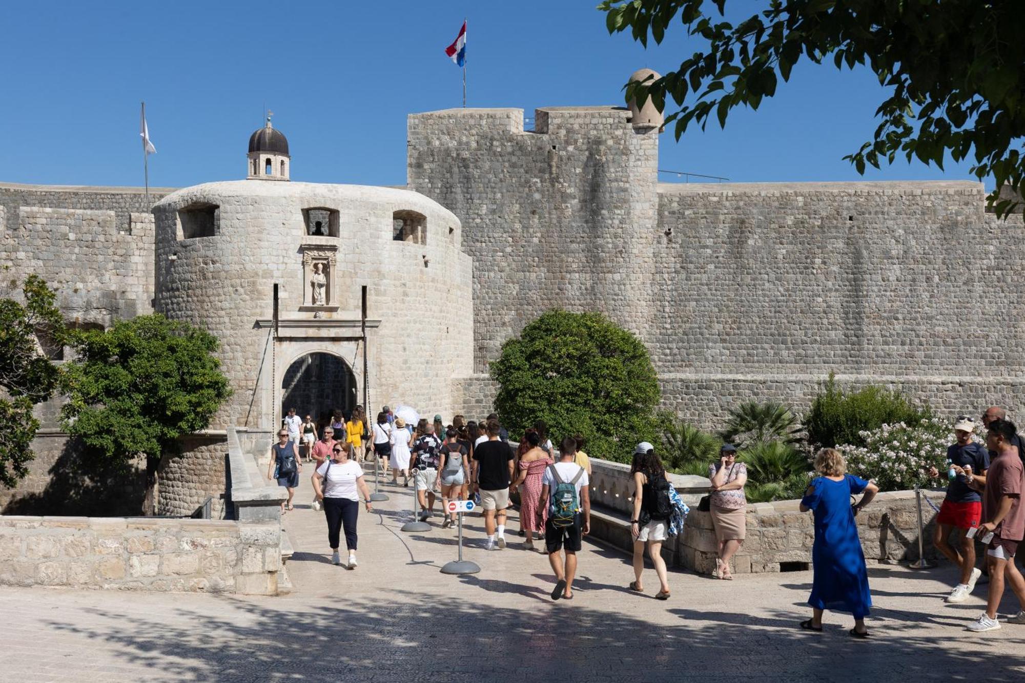 Seistanca Lux -Old City Entrance Dubrovnik Luaran gambar