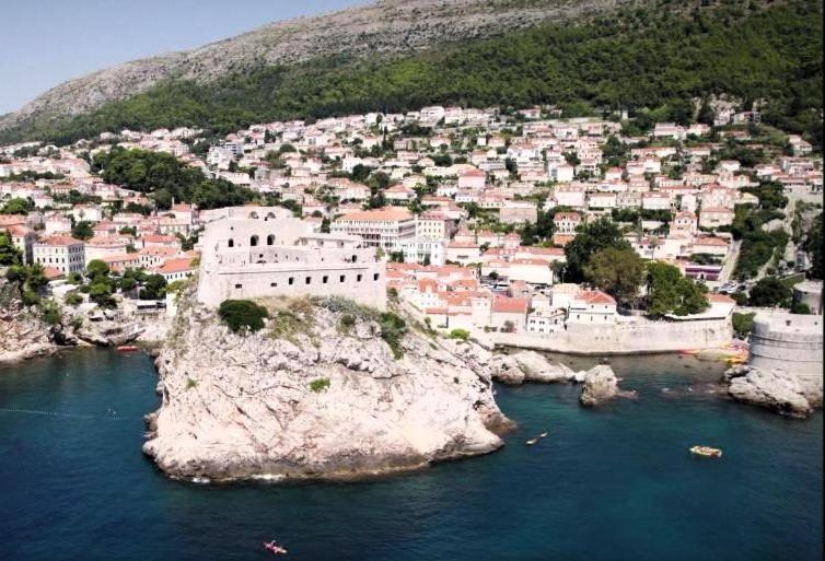 Seistanca Lux -Old City Entrance Dubrovnik Luaran gambar